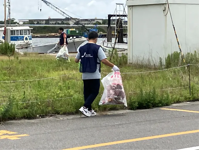 西尾市・一色さかな広場　周辺の清掃活動をおこないました