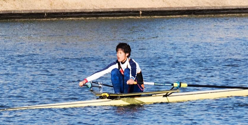 岩本拓馬選手の写真