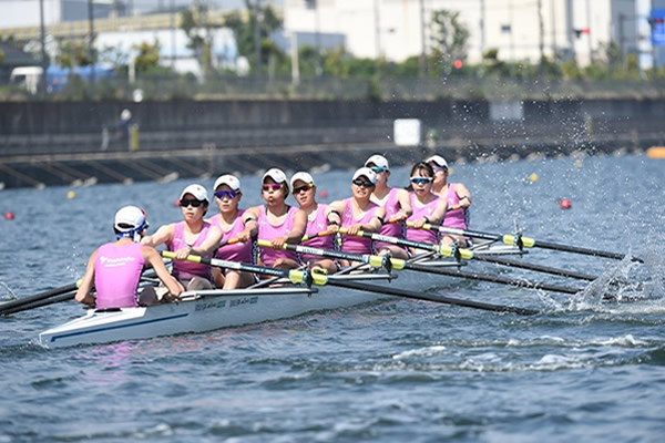 女子エイト（S佐野　5番谷口　にて合同クルーの一員として参加）決勝